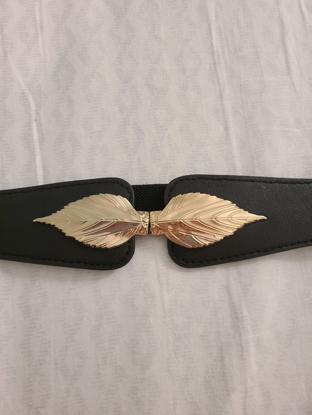 Black Elastic Waist Belt with Gold Leaf Accent